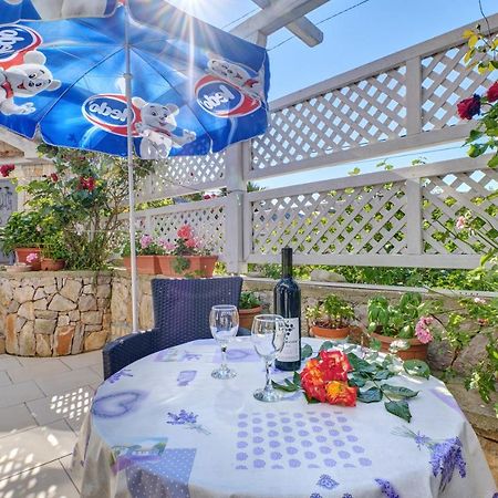 Apartment Neno - Terrace & Parking Veli Losinj Luaran gambar