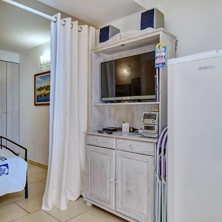 Apartment Neno - Terrace & Parking Veli Losinj Luaran gambar