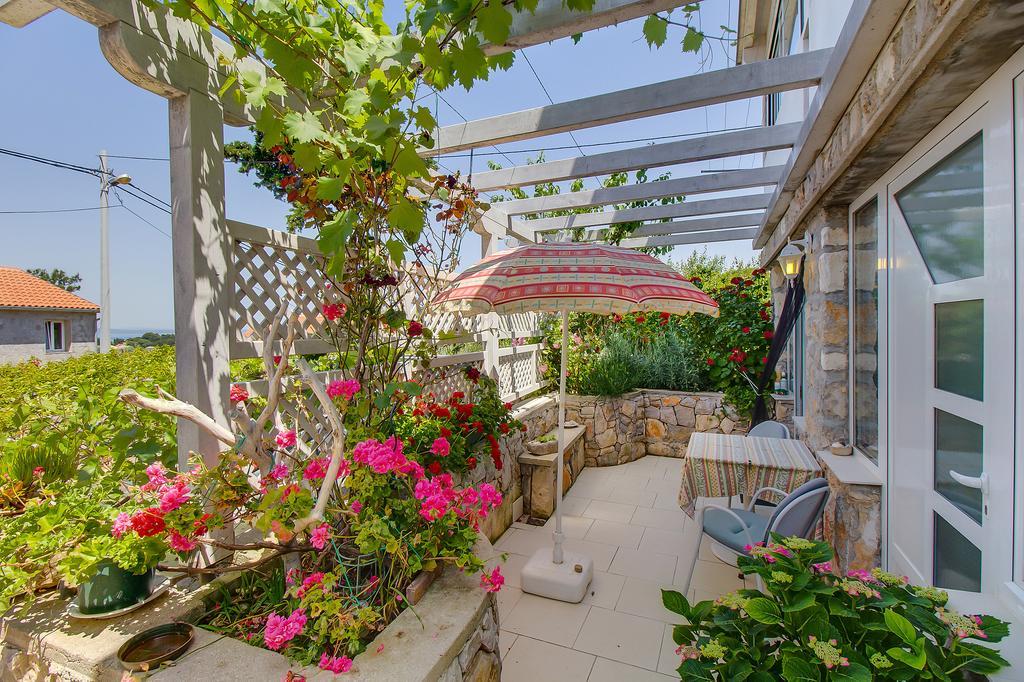 Apartment Neno - Terrace & Parking Veli Losinj Luaran gambar