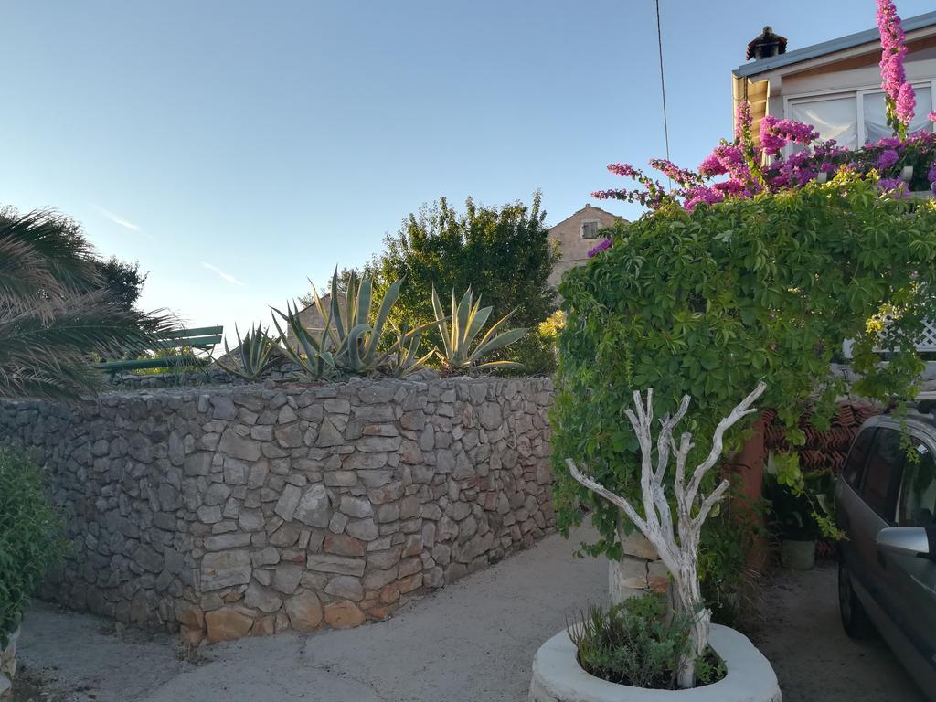 Apartment Neno - Terrace & Parking Veli Losinj Luaran gambar