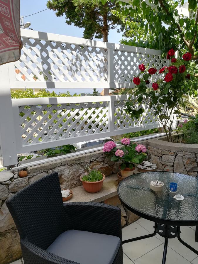 Apartment Neno - Terrace & Parking Veli Losinj Luaran gambar