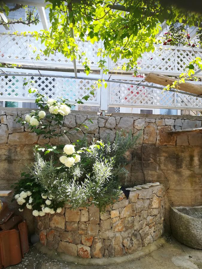Apartment Neno - Terrace & Parking Veli Losinj Luaran gambar